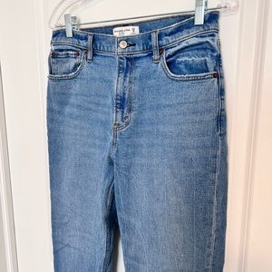 Abercrombie Mom High Rise Jeans